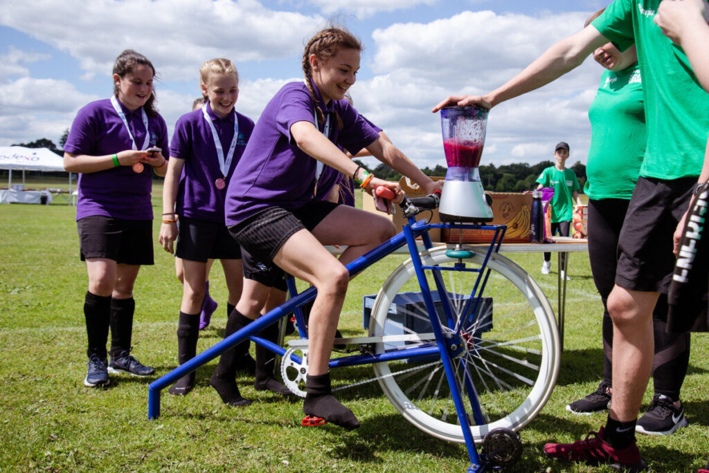 School being healthy using a smoothie bike