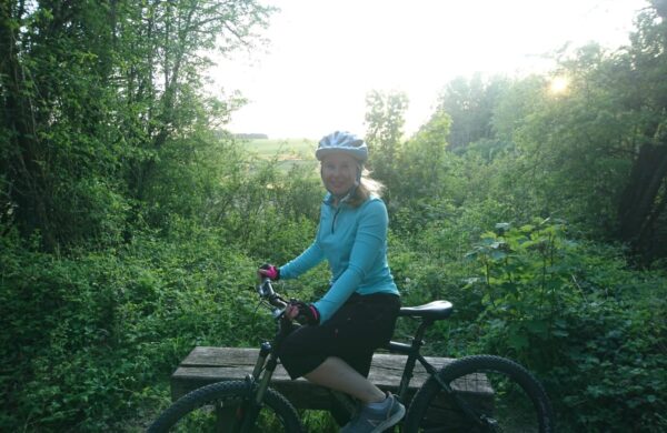 Jen on her bike - cycling to work